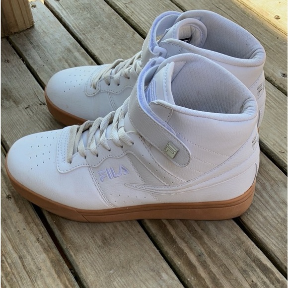 White Fila High tops - Picture 3 of 5